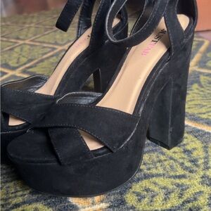 JustFab Black Suede Platform Heels